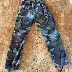 Women’s vintage camo pants